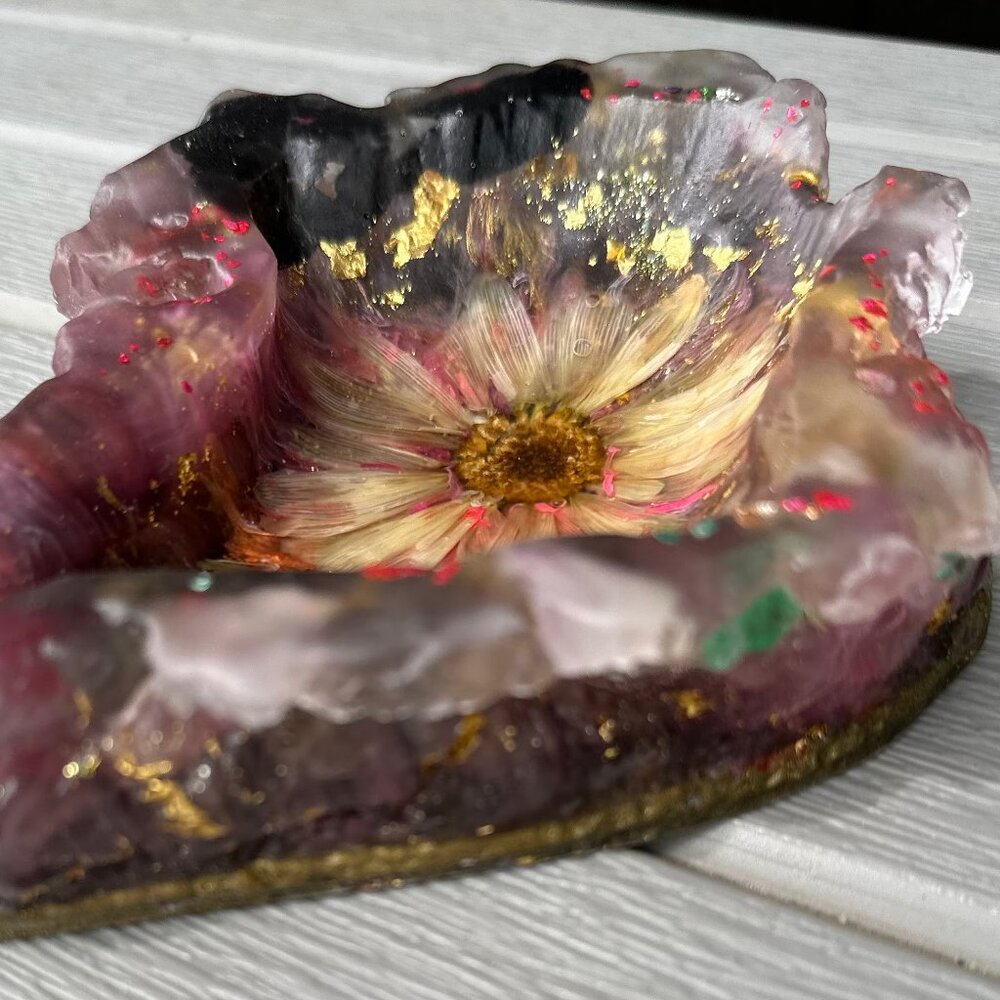Handmade Resin Flower Jewelry Dish Gold Leaf Pressed Flower Ring Holder Trinket - Picture 7 of 8